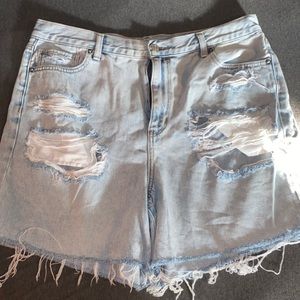 American Eagle mom shorts